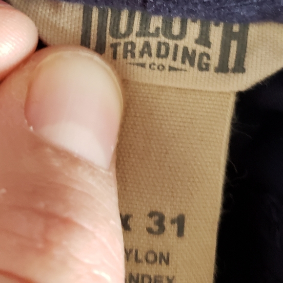 Like New Duluth Trading Co On The Fly Navy Blue Pants Women's Size 18 X 31 - Picture 9 of 10
